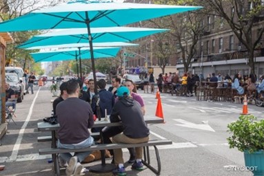 オープンストリートの１つ「Manhattan’s Amsterdam Avenue Open Street」（ニューヨーク市HP掲載資料）